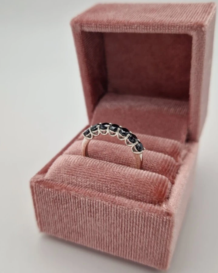 Taller de personalización de joyas en Madrid - Imagen 9