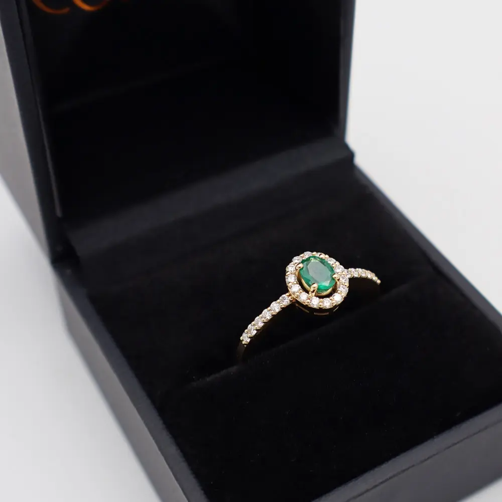 Anillo de oro amarillo con esmeralda y diamantes anillo de compromiso corsia